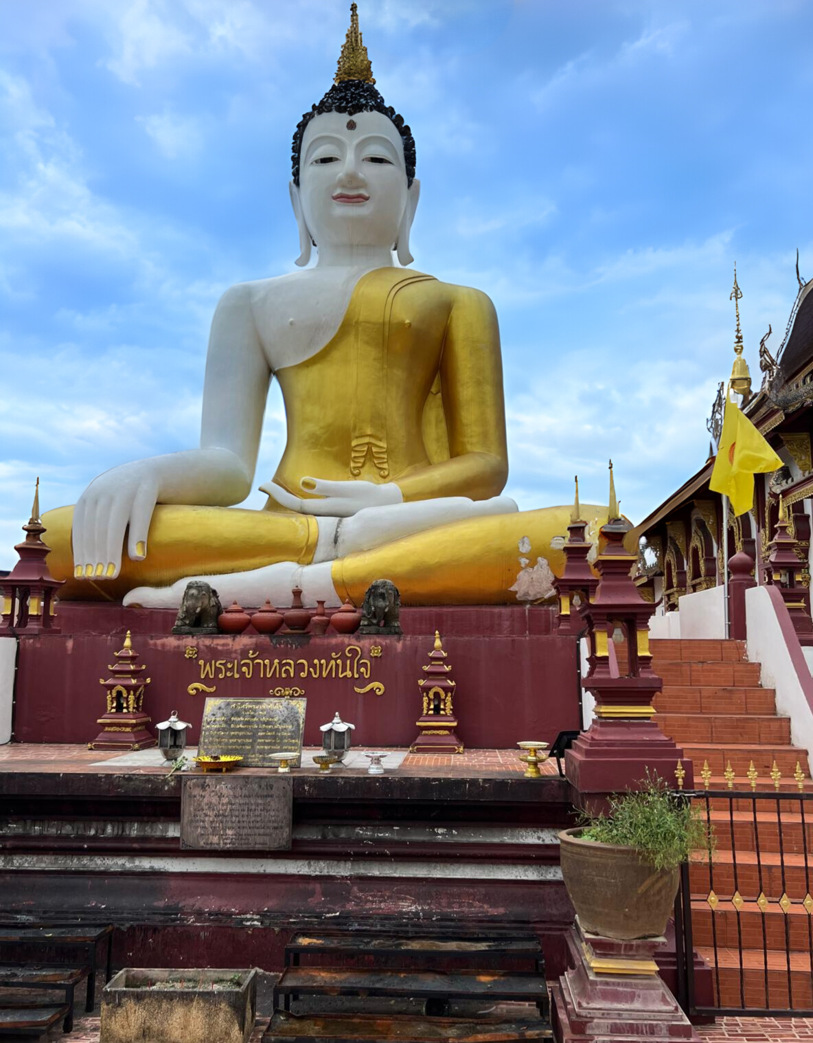 The massive buddah at the entrance of Wat Rajamontean temple